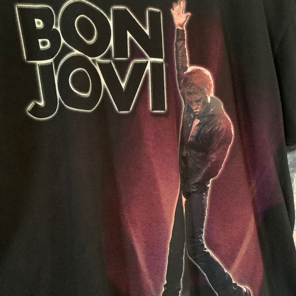 2010 Bon Jovi Tour T-shirt - Picture 3 of 6